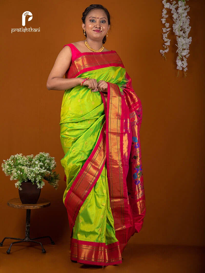 Intricate Designs of Yeola Pure Silk Maharani Kadiyal Paithani Saree