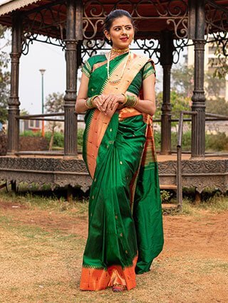 Handwoven paithani
