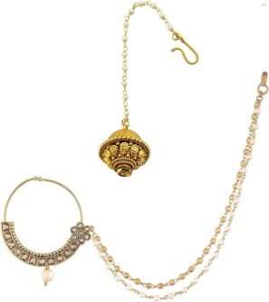 Traditional Maang Tikka and Nose Ring