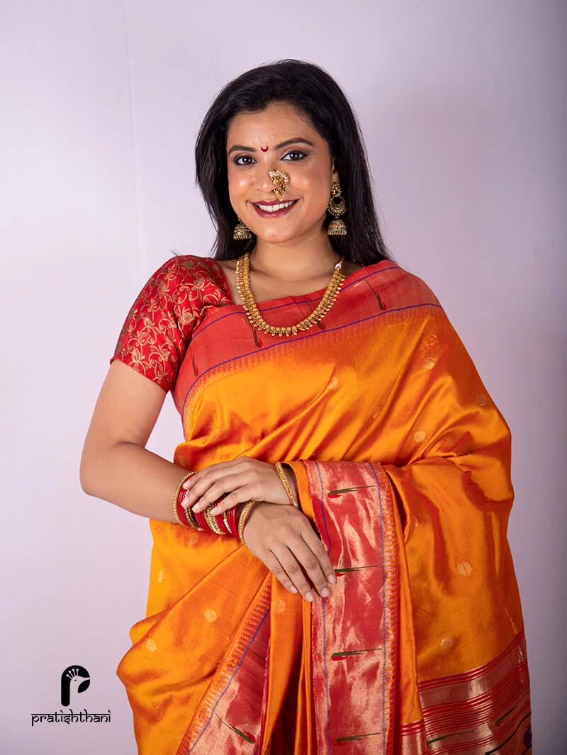 How to Look Better in a Silk Saree: 4 Easy Steps