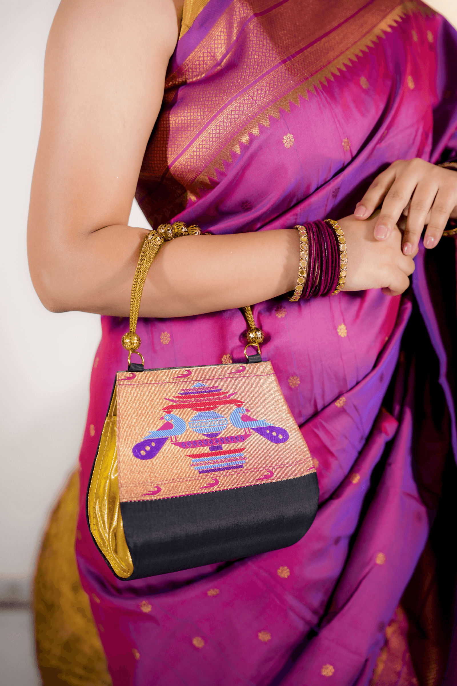 Black Paithani Handbag by Pratishthani